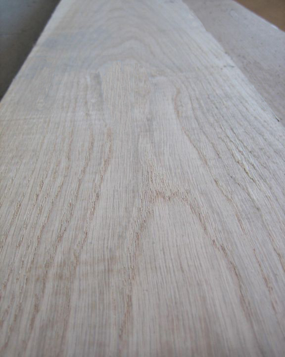 flat sawn hardwood lumber